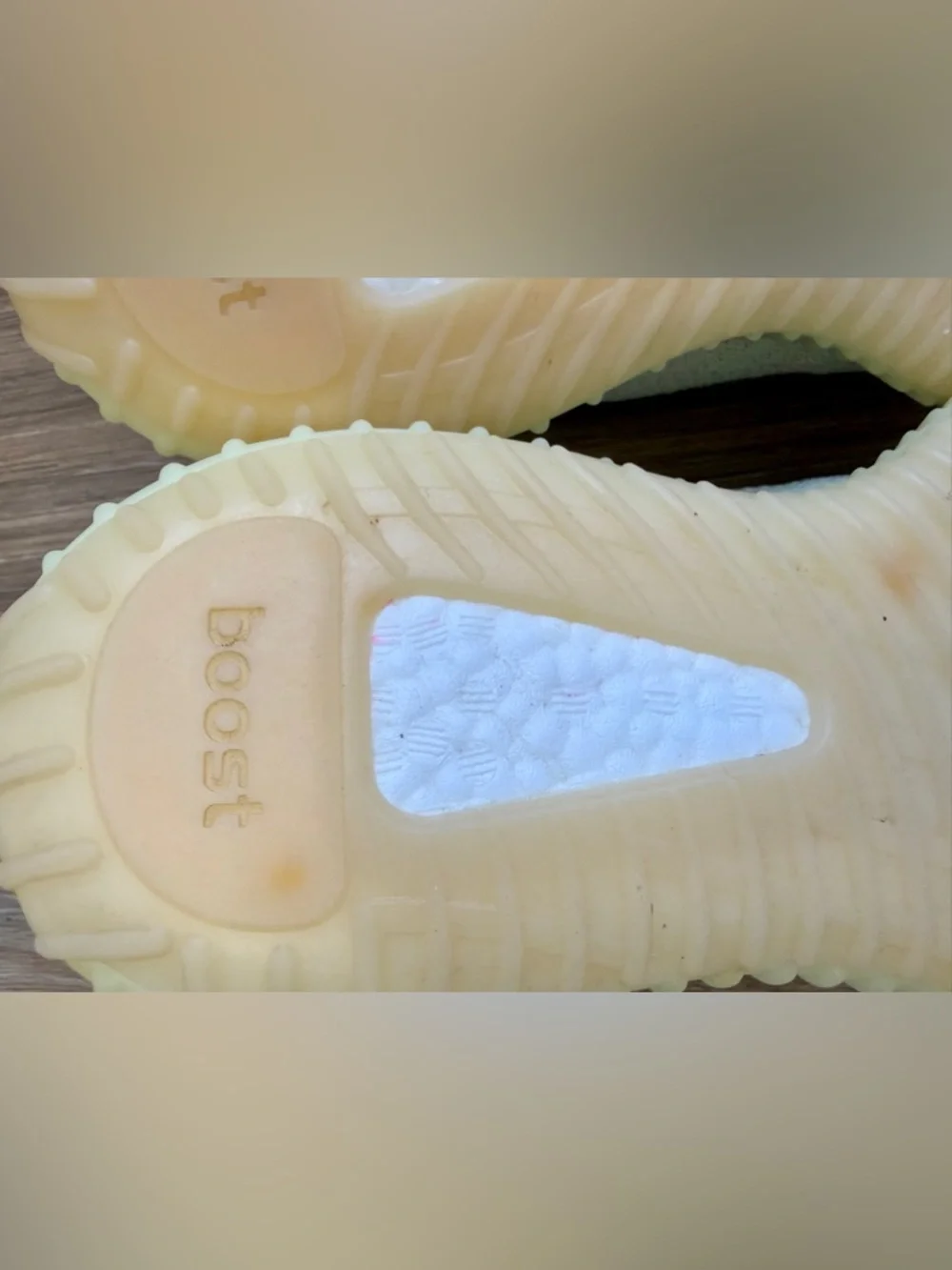 Adidas Yeezy Boost 350 V2 Butter Sneakers Size 7.5